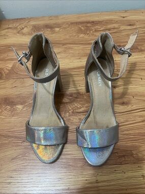 Old Navy Iridescent Ankle-Strap Block Heel Sandals - Silver